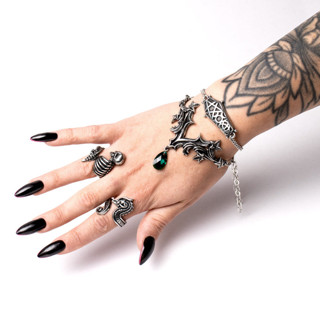 Alchemy Gothic Churchyard Bracelet/Wrist Chain (A143)