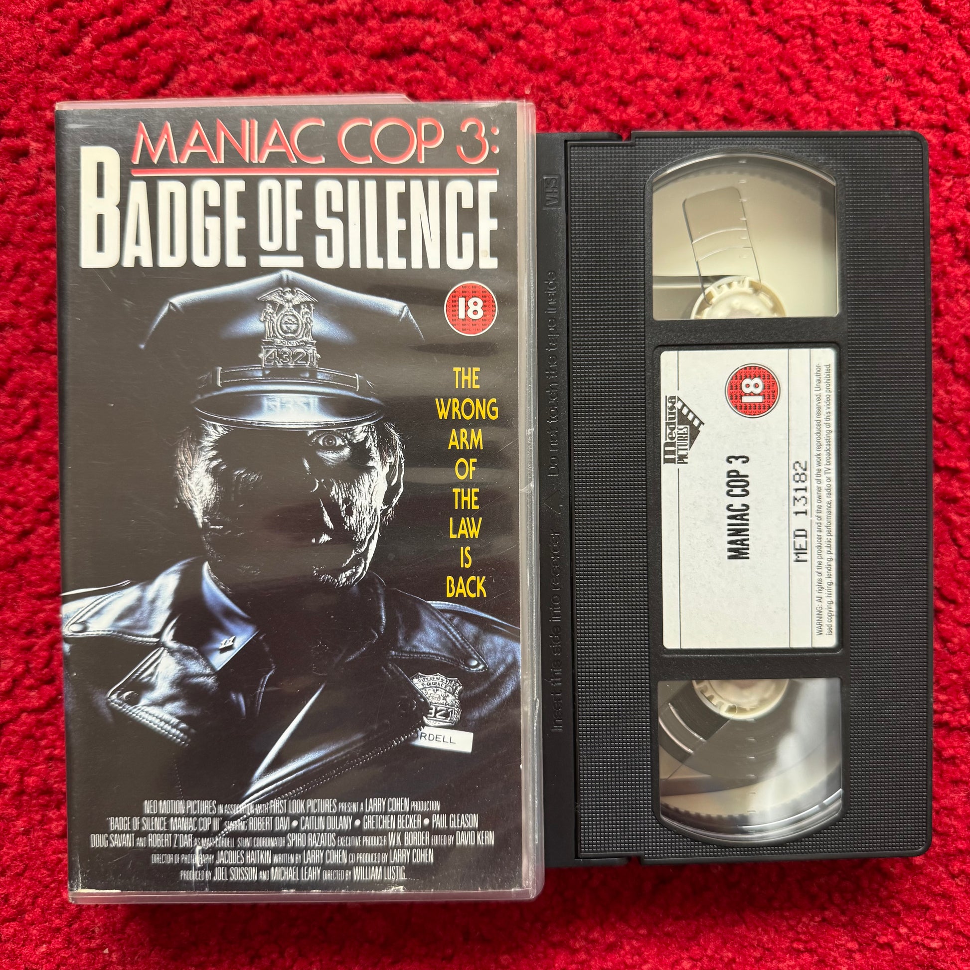 Maniac Cop 3: Badge of Silence VHS Video (1992) MED13182
