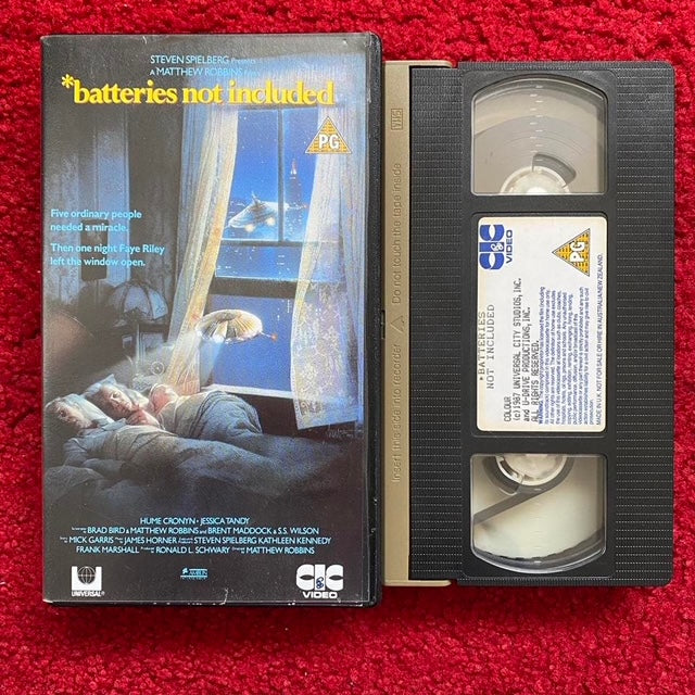 Batteries Not Included VHS Video (1987) VHR1323