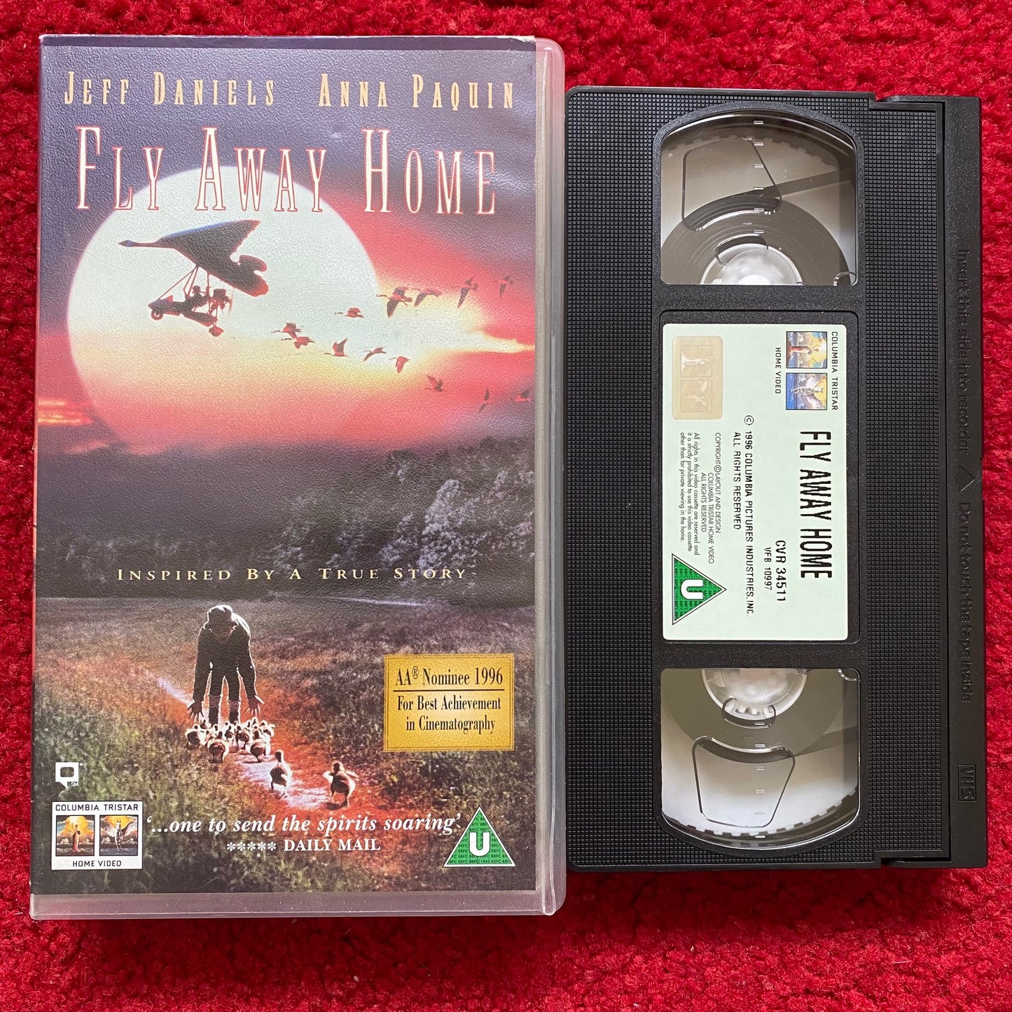 Fly Away Home VHS Video (1996) CVR34511