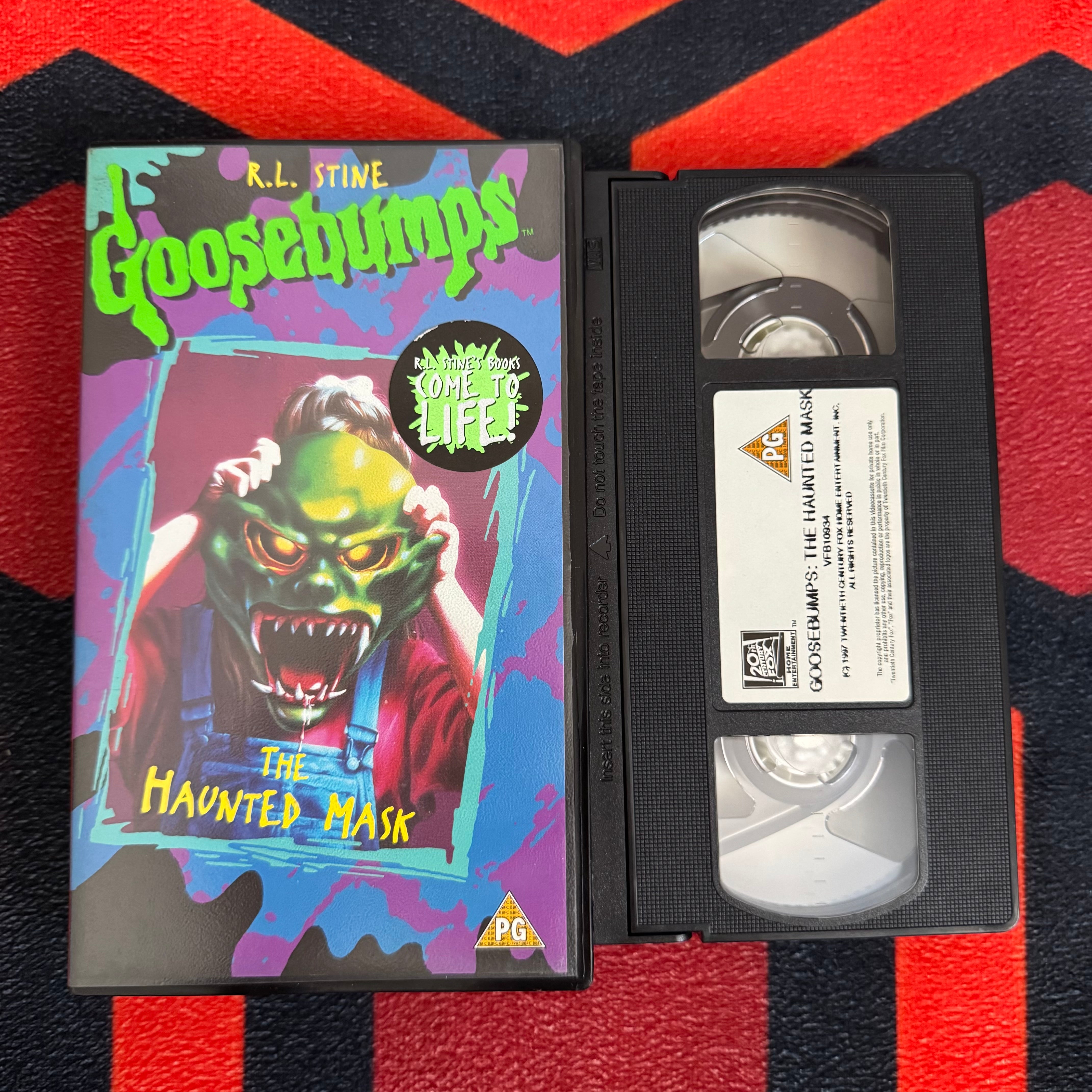 Newest Arrivals (VHS) – Horror Stock