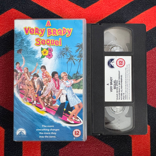 A Very Brady Sequel VHS Video (1996) VHR4462