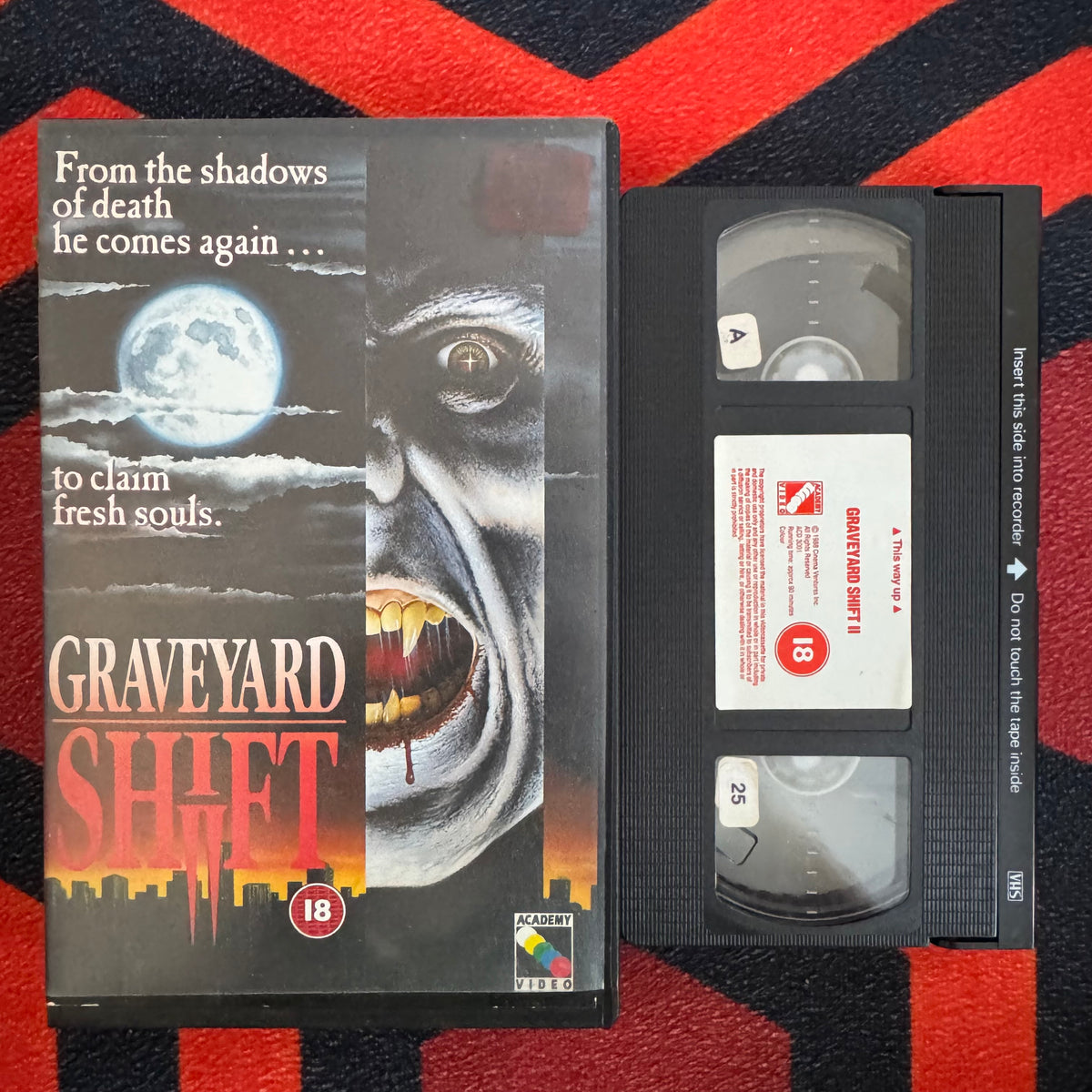 Graveyard Shift Ex Rental VHS Video (1986) ACDV3001