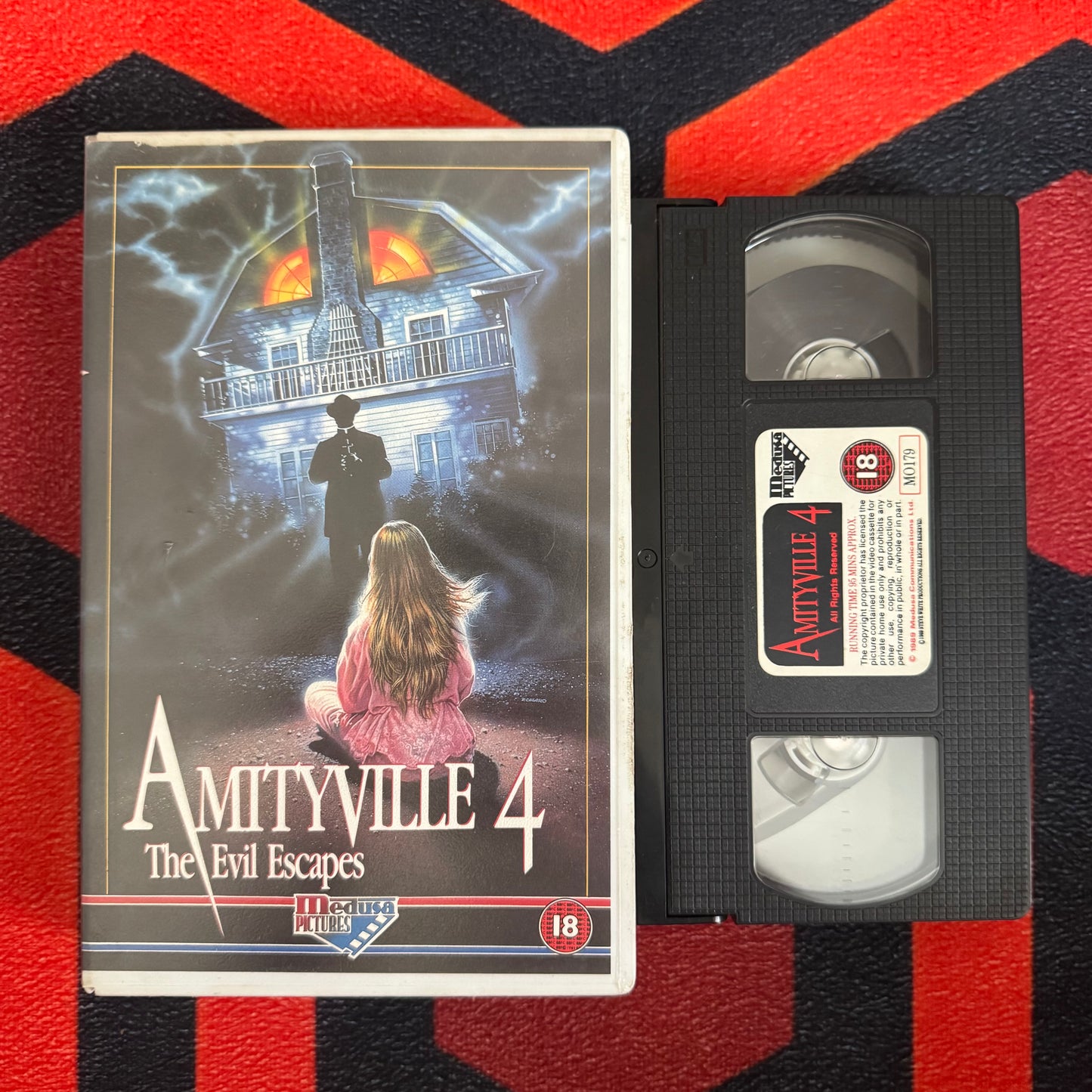 Amityville 4 Ex Rental VHS Video (1989) MO179