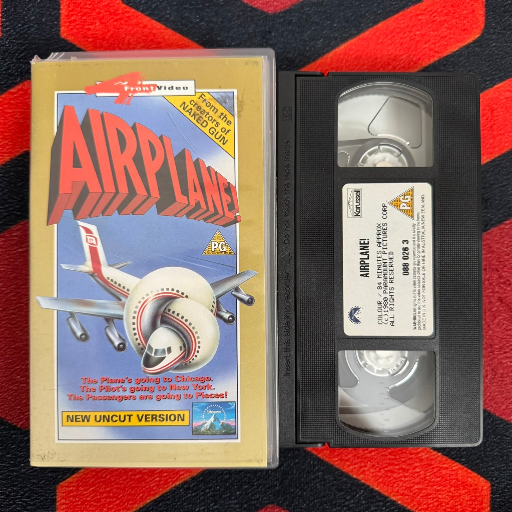 Airplane! VHS Video (1980) 880263 – Horror Stock
