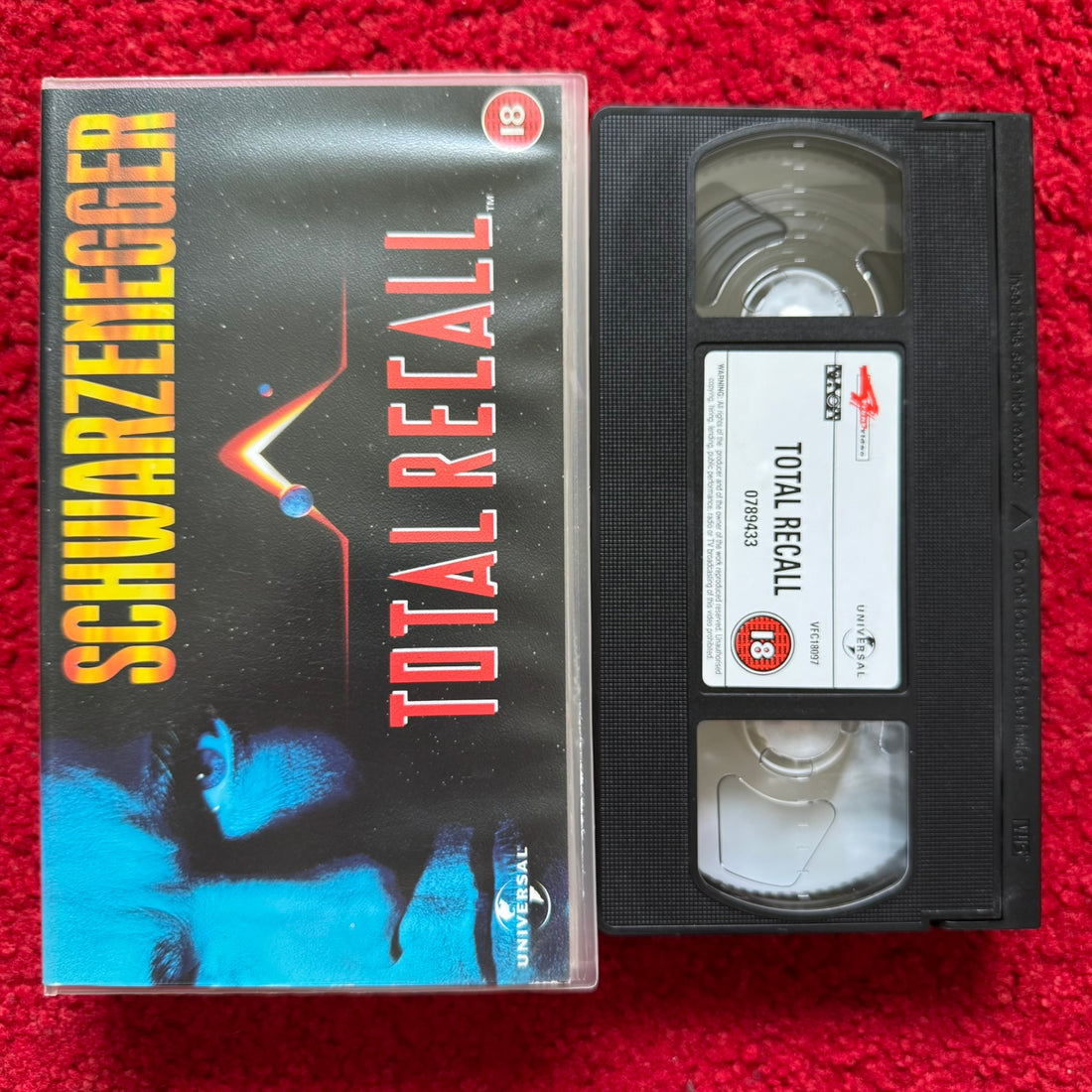 Total Recall VHS Video (1990) 789433 – Horror Stock