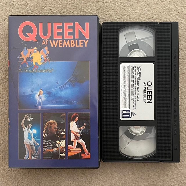 Queen At Wembly VHS Video (1990) MVP9912593