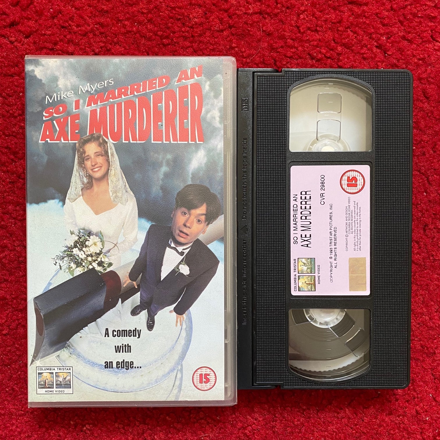So I Married An Axe Murderer VHS Video (1993) CVR29800