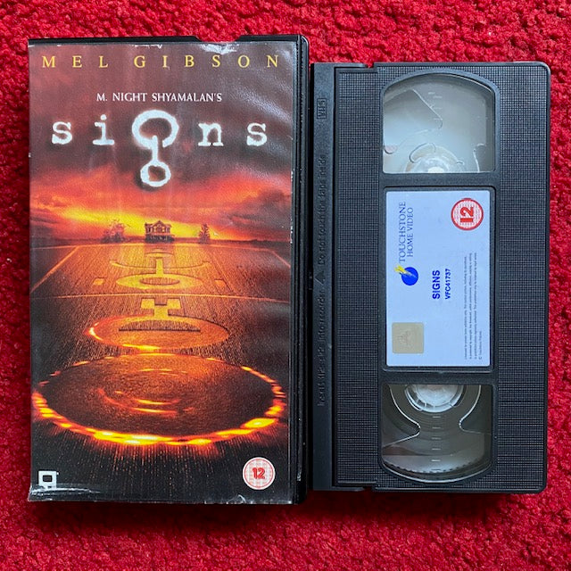 Signs VHS Video (2002) D612017