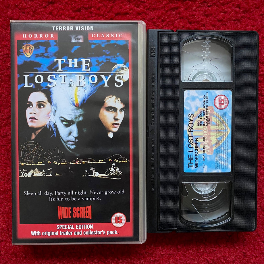 The Lost Boys (Widescreen) VHS Video (1987) S012007