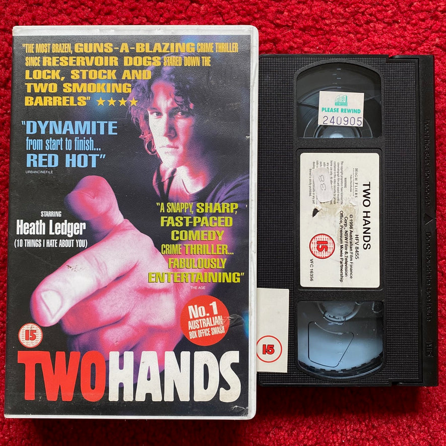 Two Hands Ex Rental VHS Video (1999) HFV8455