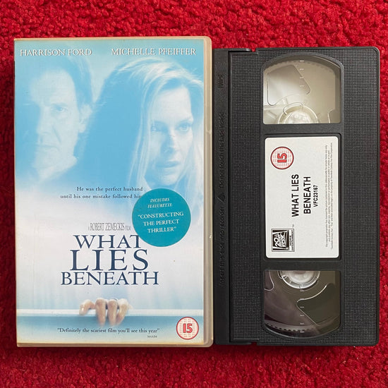 What Lies Beneath VHS Video (2000) 20021S